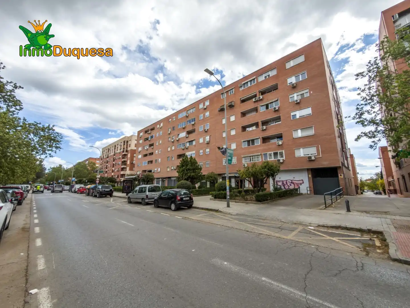 Außenansicht von Dachboden zum Verkauf in Granada mit Klimaanlage, Heizung und Terrasse