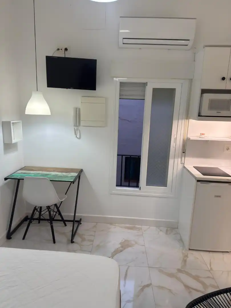 Studio to rent in Calle Misericordia, imagen 6