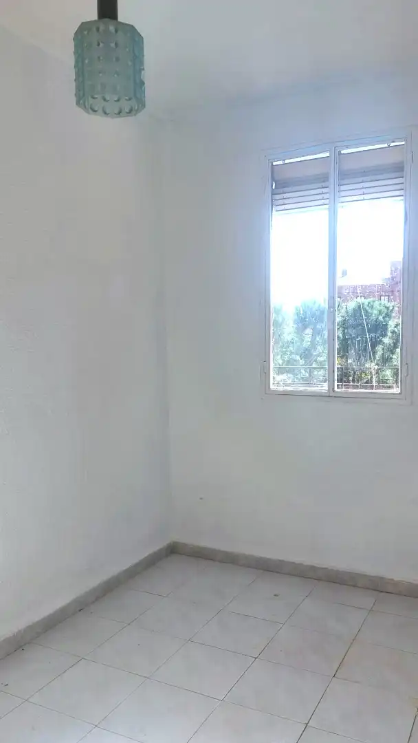 Habitación de Piso en venta en Madrid con Terraza
