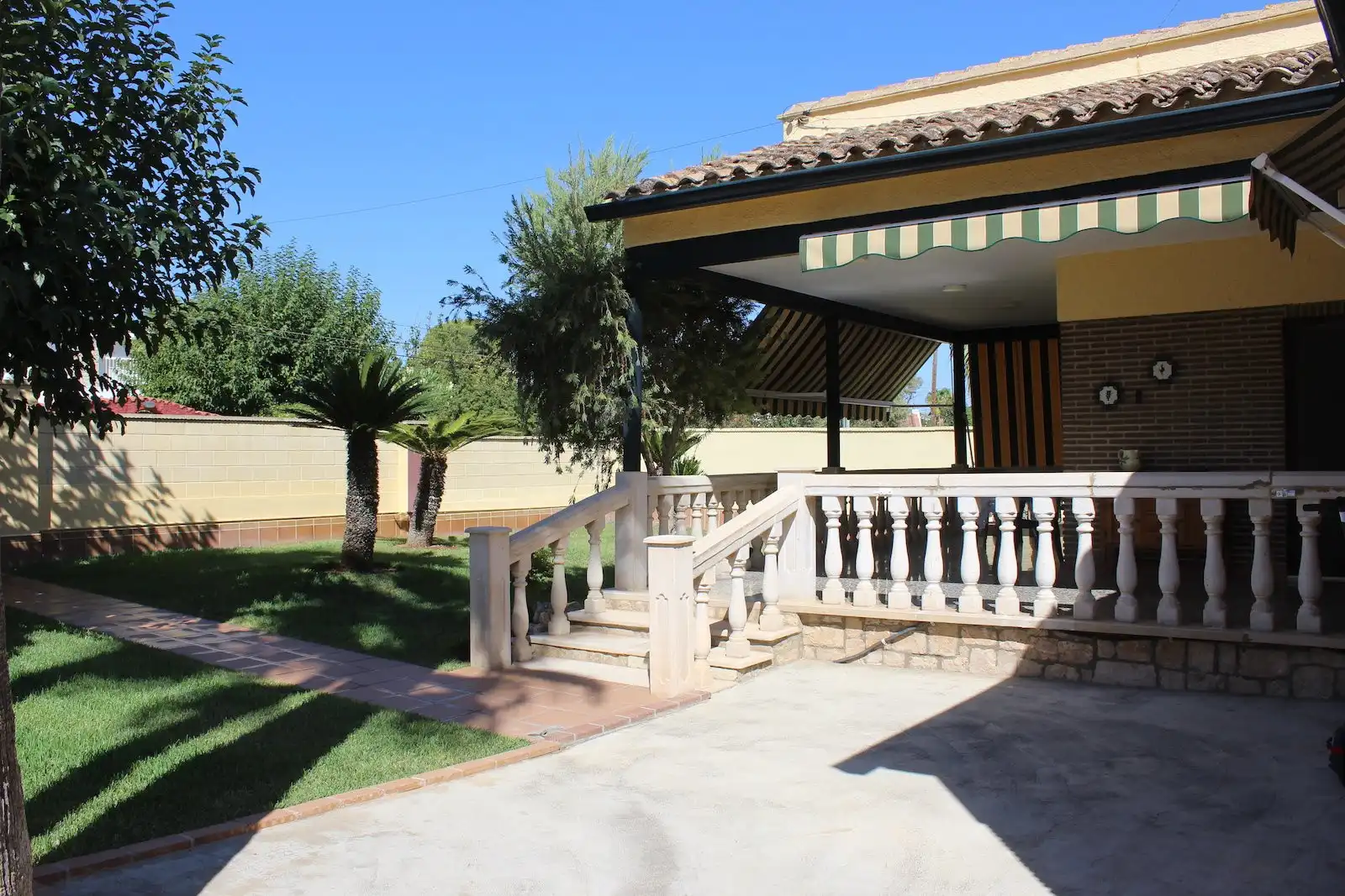 Garden of Houses for sale in L'Eliana  with Terrace and Storage room