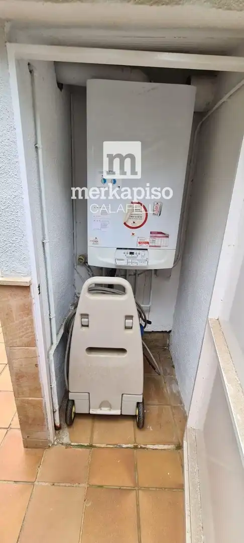 Parking de Casa o chalet en venta en Calafell con Aire acondicionado, Calefacción y Terraza
