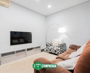 Flat for sale in  Valencia Capital  with Air Conditioner and Furnished