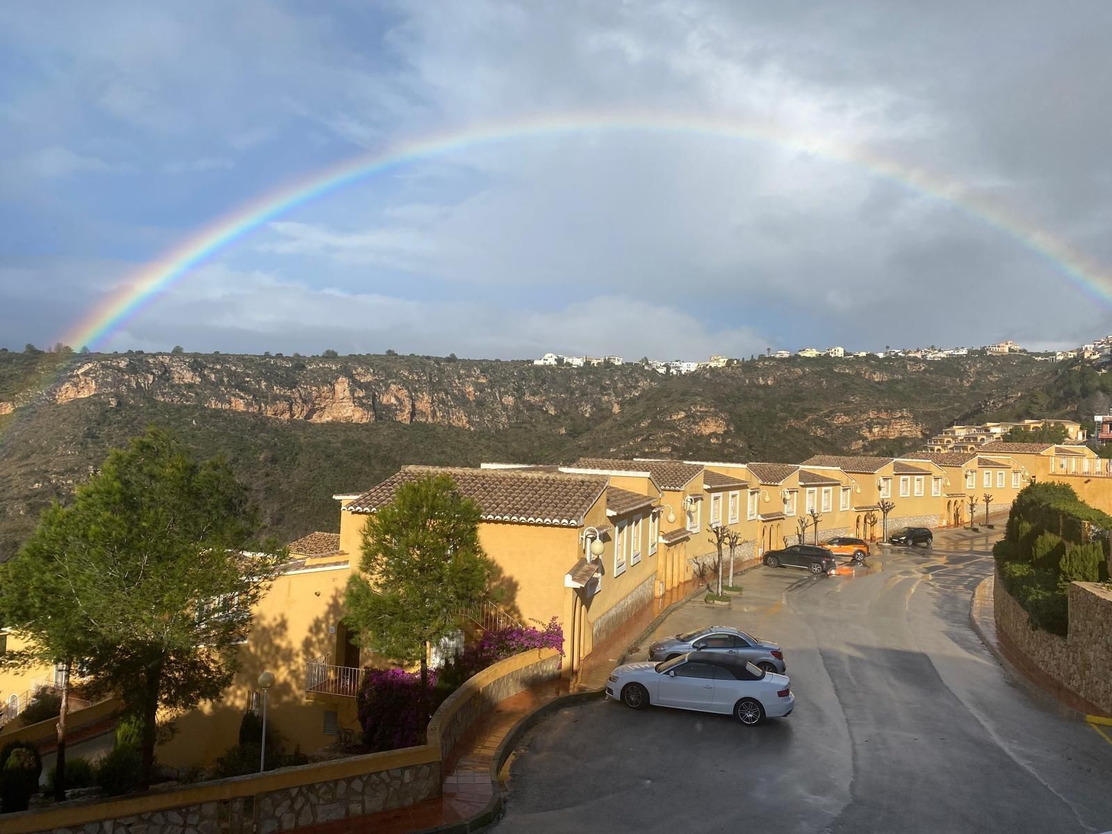 Vista exterior de Apartament de lloguer en Benitachell / El Poble Nou de Benitatxell amb Aire condicionat, Jardí privat i Terrassa