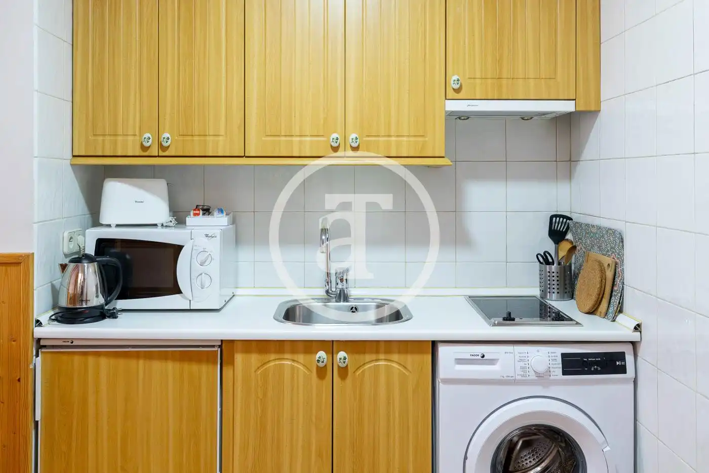 Cocina de Ático de alquiler en Madrid con Aire acondicionado, Calefacción y Amueblado