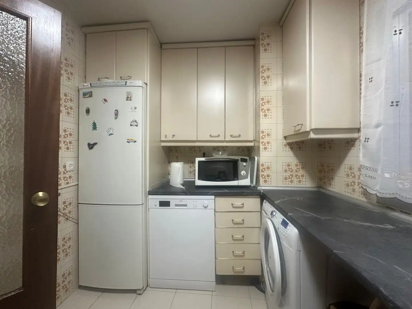 Kitchen of Flat for sale in Madrid  with Heating, Terrace and Furnished