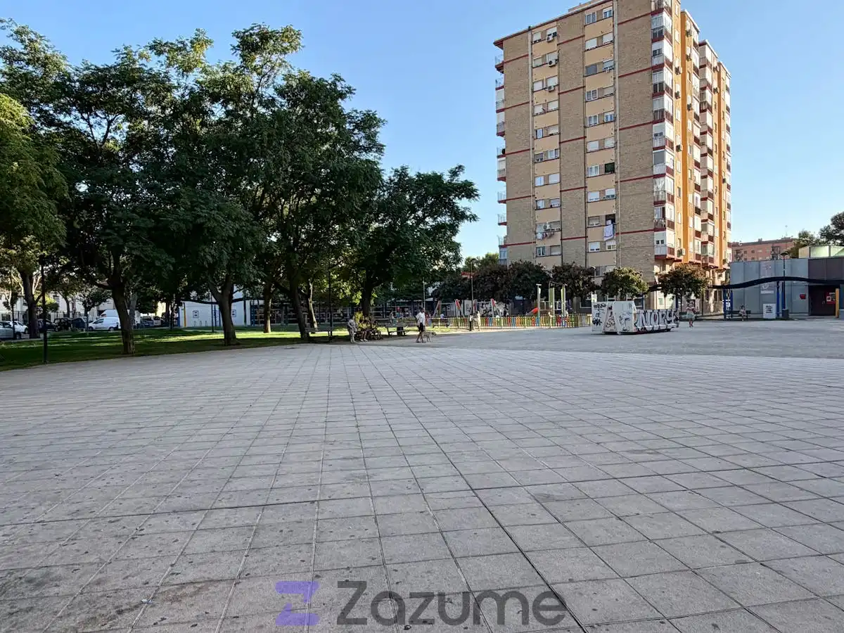 Pis de lloguer a Pl. de la Albada, La Jota