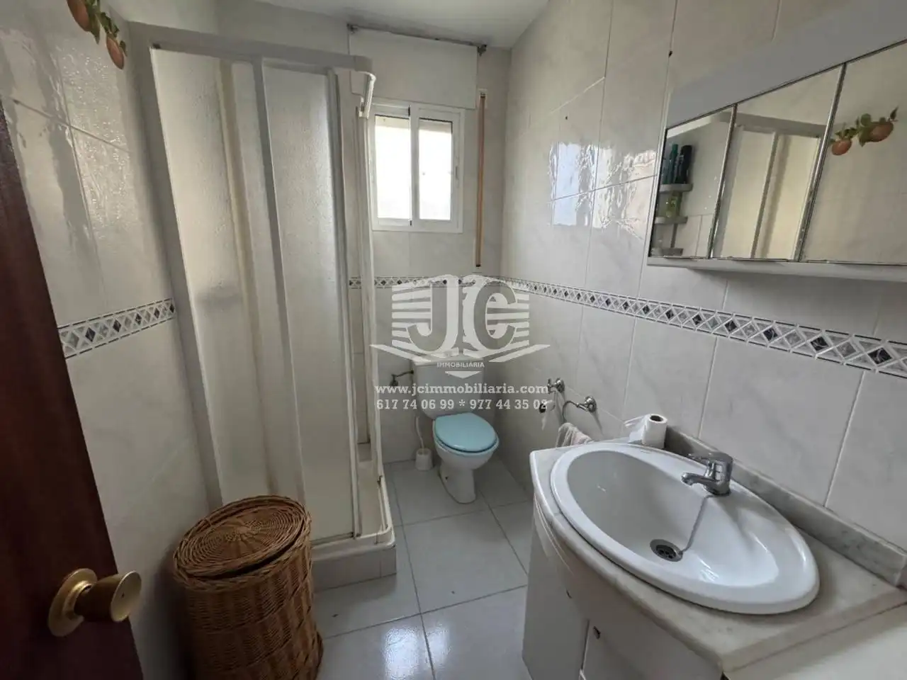 Bathroom of Houses for sale in Tortosa  with Air Conditioner, Private garden and Terrace
