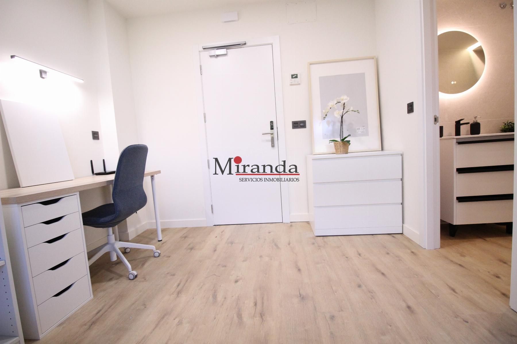 Habitación de Estudio de alquiler en Villaviciosa de Odón con Aire acondicionado, Calefacción y Terraza