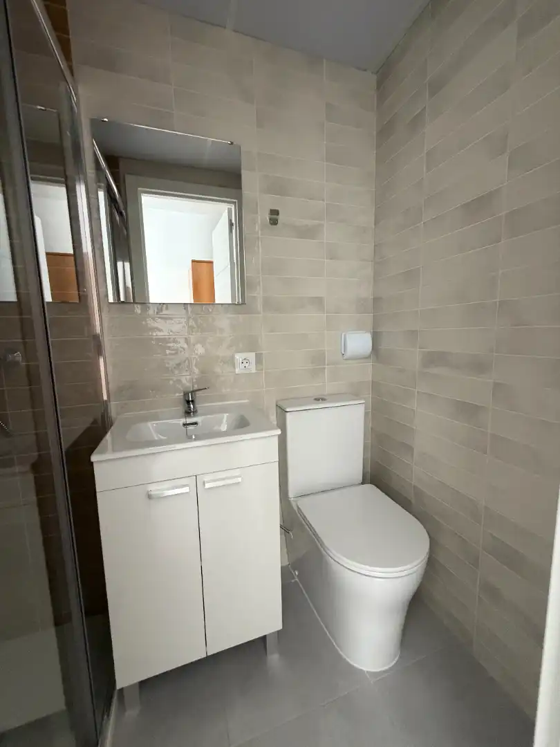 Badezimmer von Wohnung zur untervermieten in Córdoba mit Möbliert