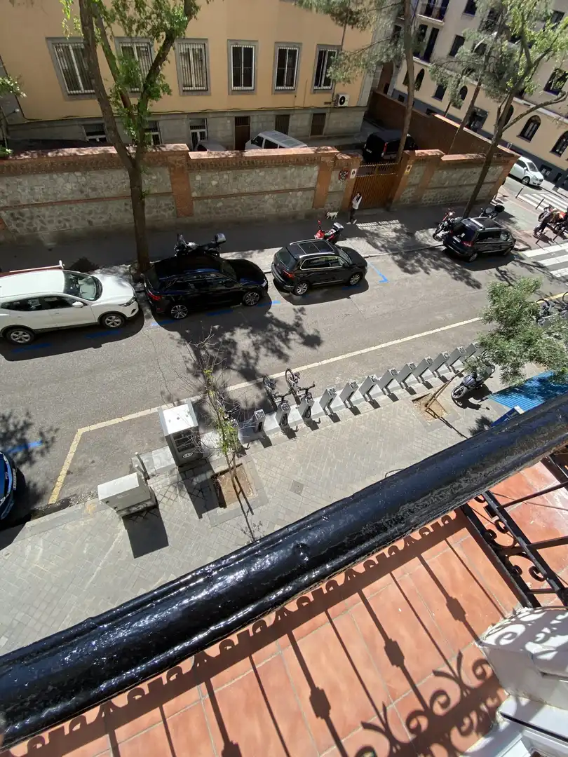 Parking de Piso en venta en Madrid con Calefacción, Amueblado y Horno
