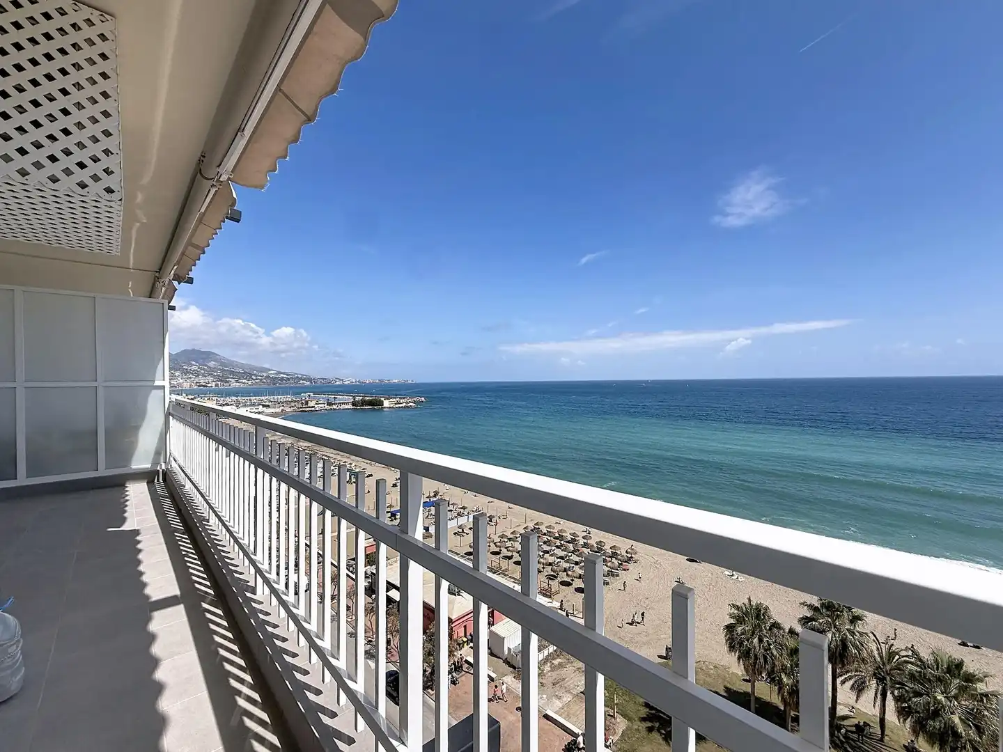 Vista exterior de Ático de alquiler en Fuengirola con Terraza y Amueblado