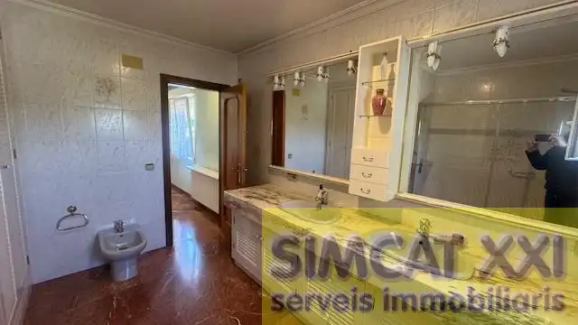 Bedroom of Houses for sale in Figueres  with Air Conditioner, Heating and Terrace