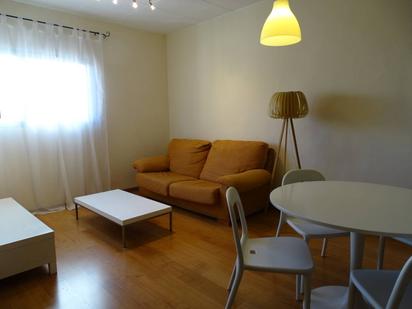 Living room of Flat to rent in  Tarragona Capital  with Parquet flooring and Furnished