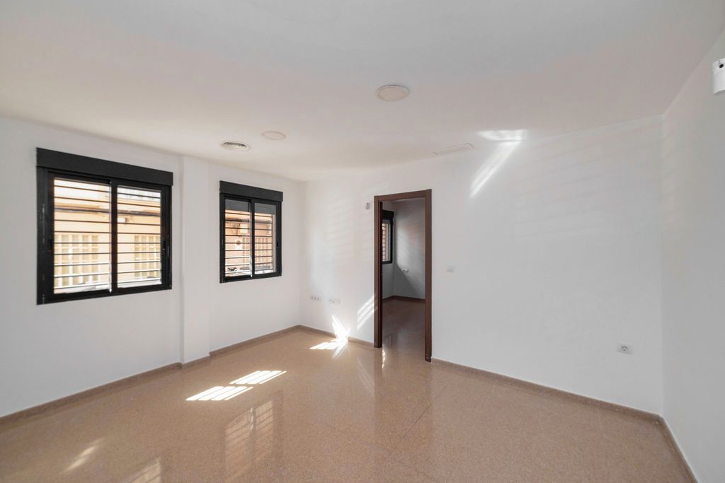 Flat for sale in Elda
