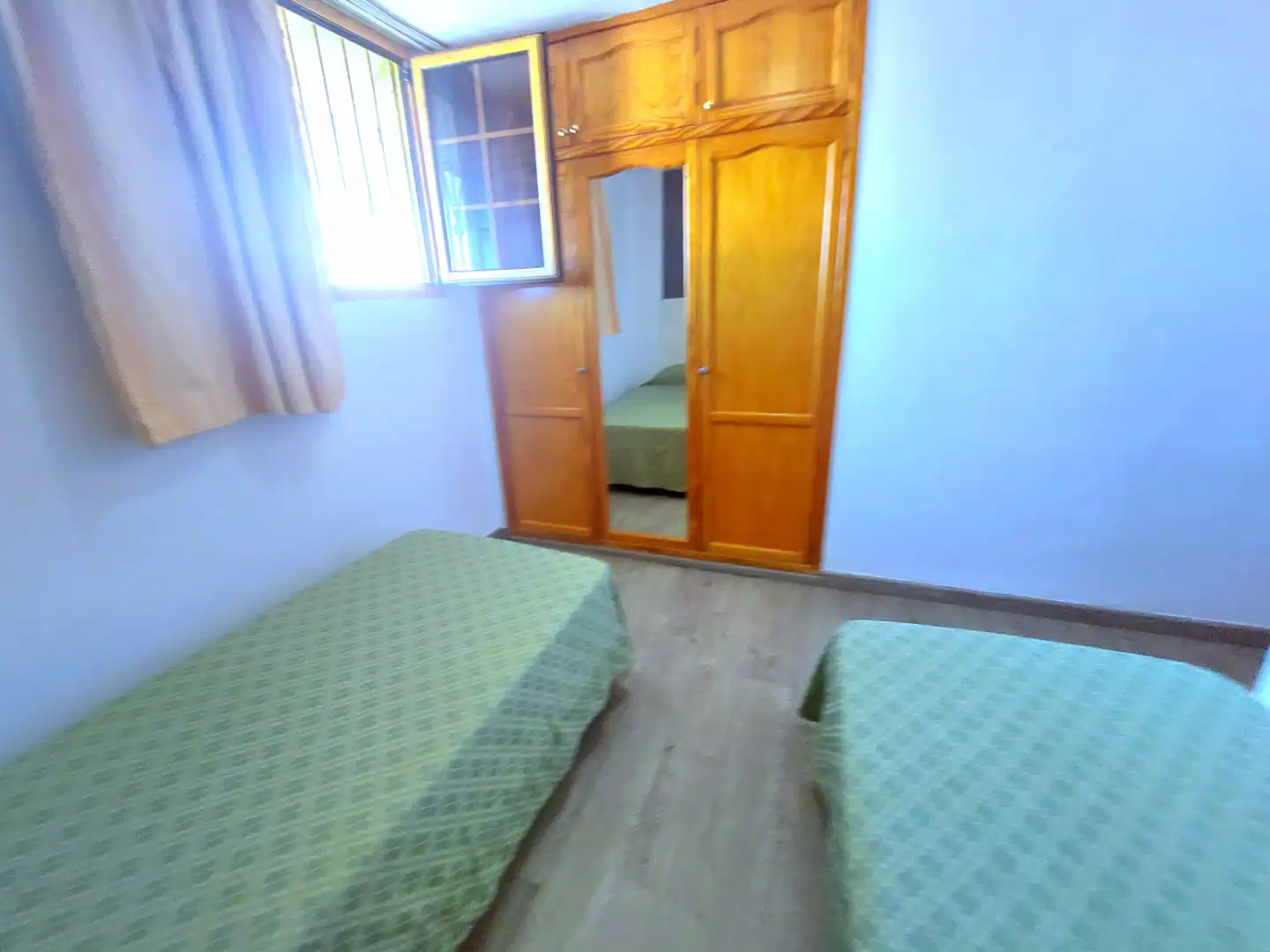 Schlafzimmer von Wohnungen zur Miete in San Bartolomé de Tirajana mit Möbliert, Waschmaschine und Mikrowelle