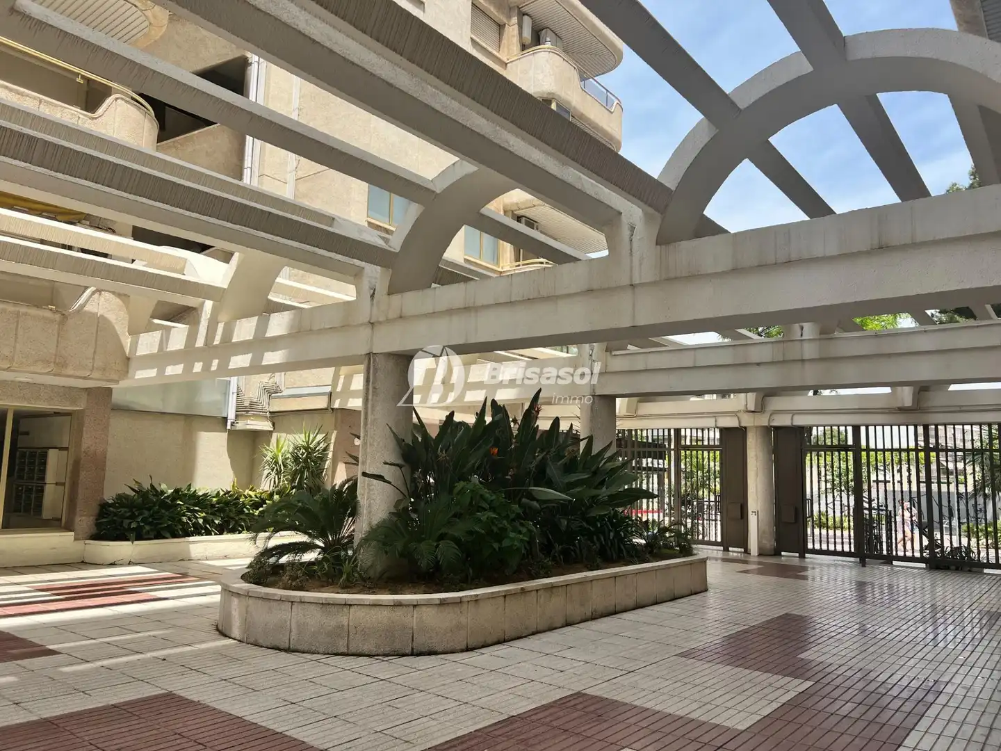 Vista exterior de Apartament en venda en Salou amb Balcó i Piscina comunitària