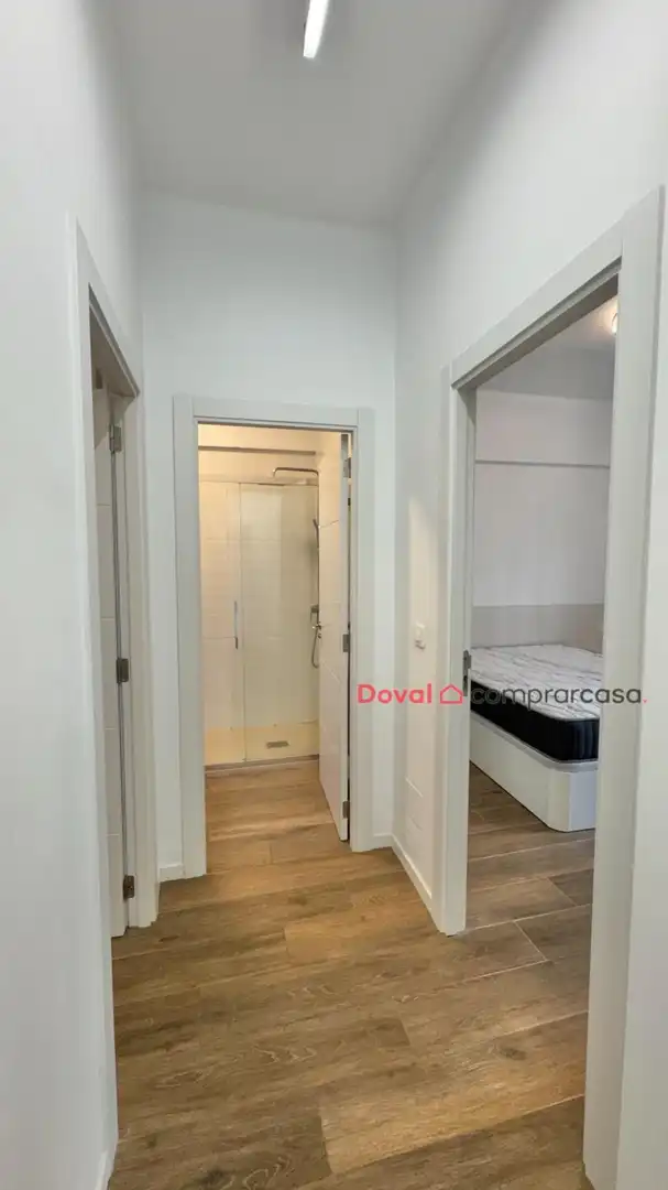 Habitación de Piso de alquiler en Vigo  con Calefacción y Amueblado