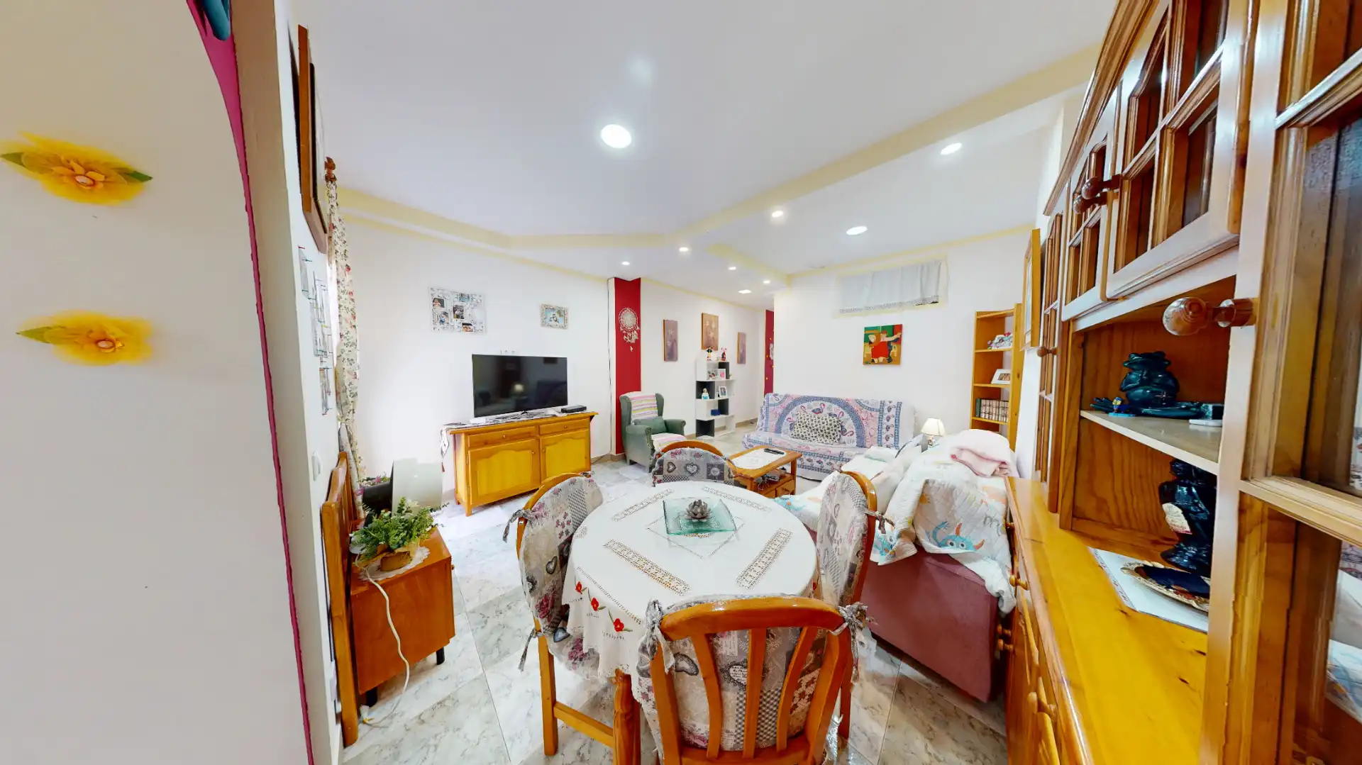 Sala de estar de Casa adosada en venta en Torrevieja con Jardín privado y Amueblado