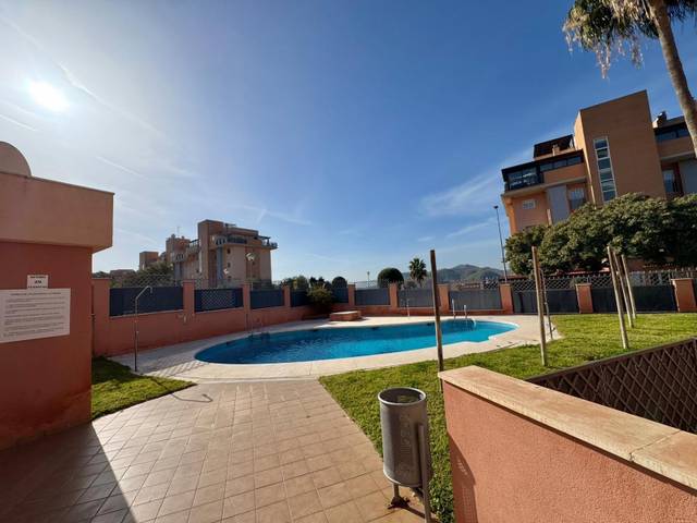 Casa adosada en Venta en Calle de Pepa Flores 'Marisol' en Alegría de la Huerta- Jardín de Málaga