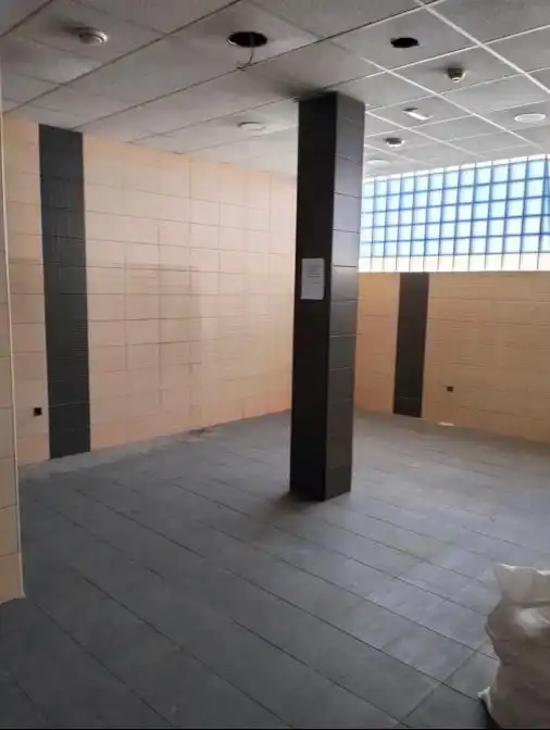 Local comercial en venda a Ciudad Lineal, imagen 3