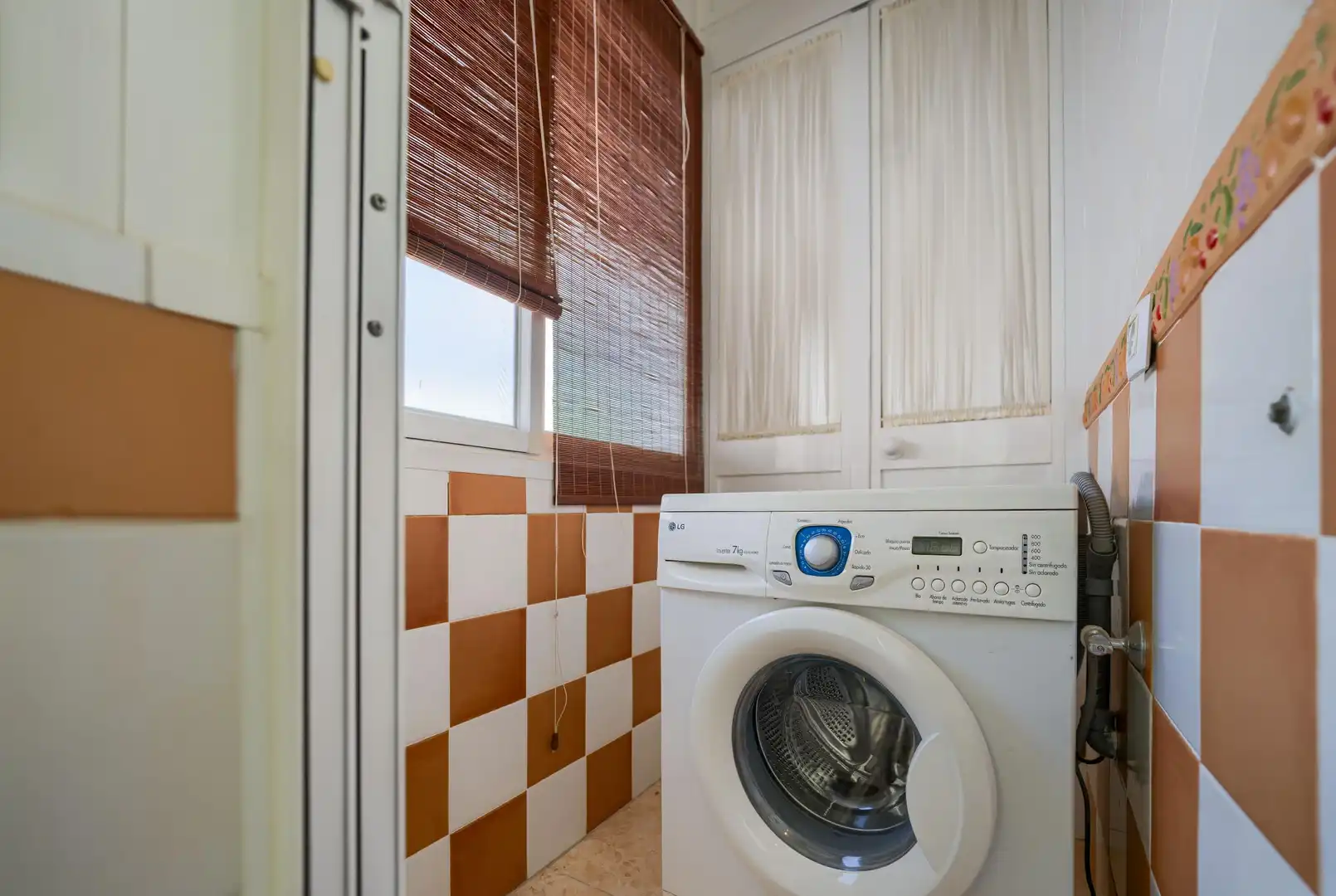 Baño de Apartamento en venta en Sevilla con Alarma