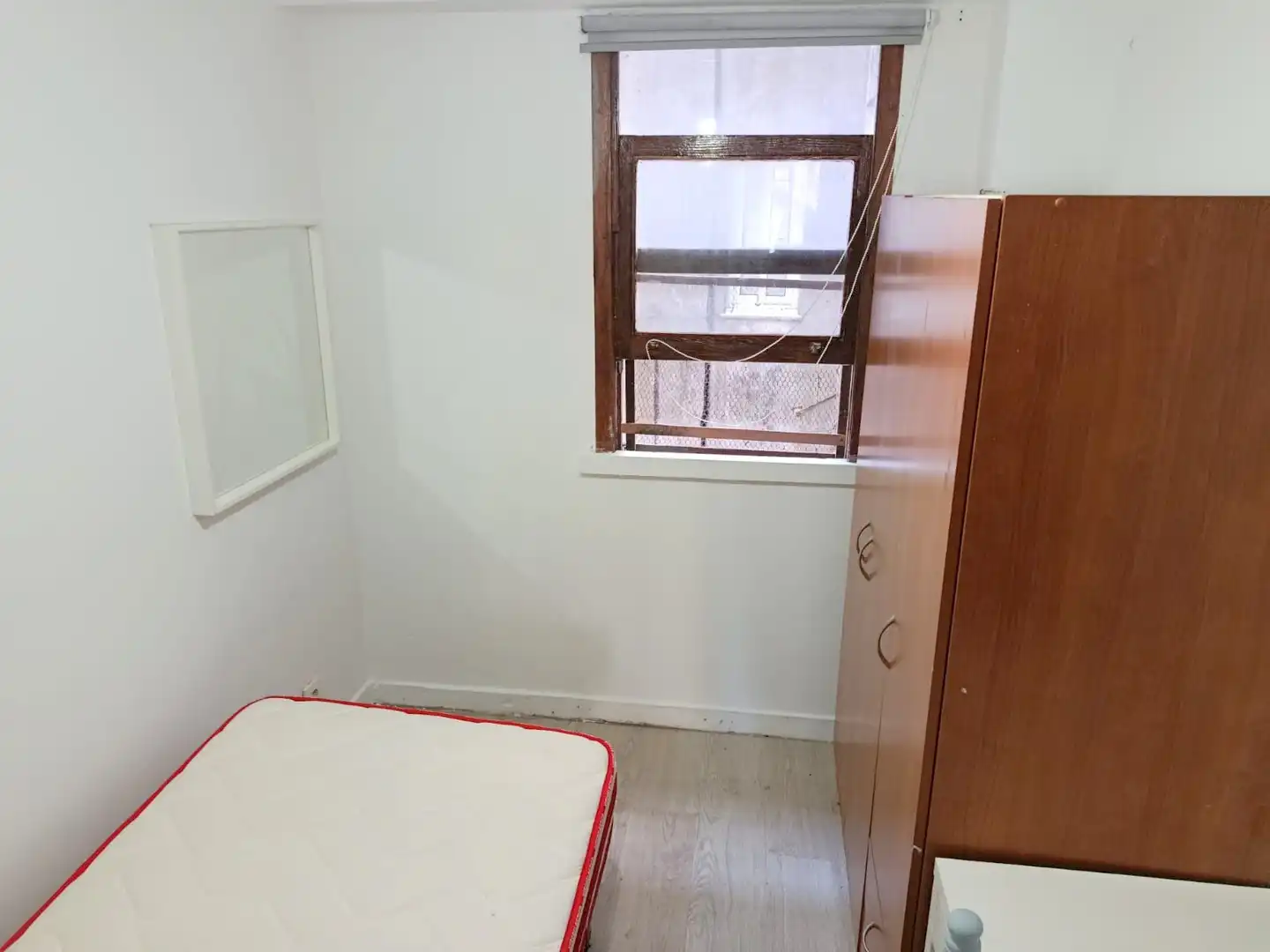 Habitación de Piso para compartir en A Coruña Capital  con Terraza y Amueblado