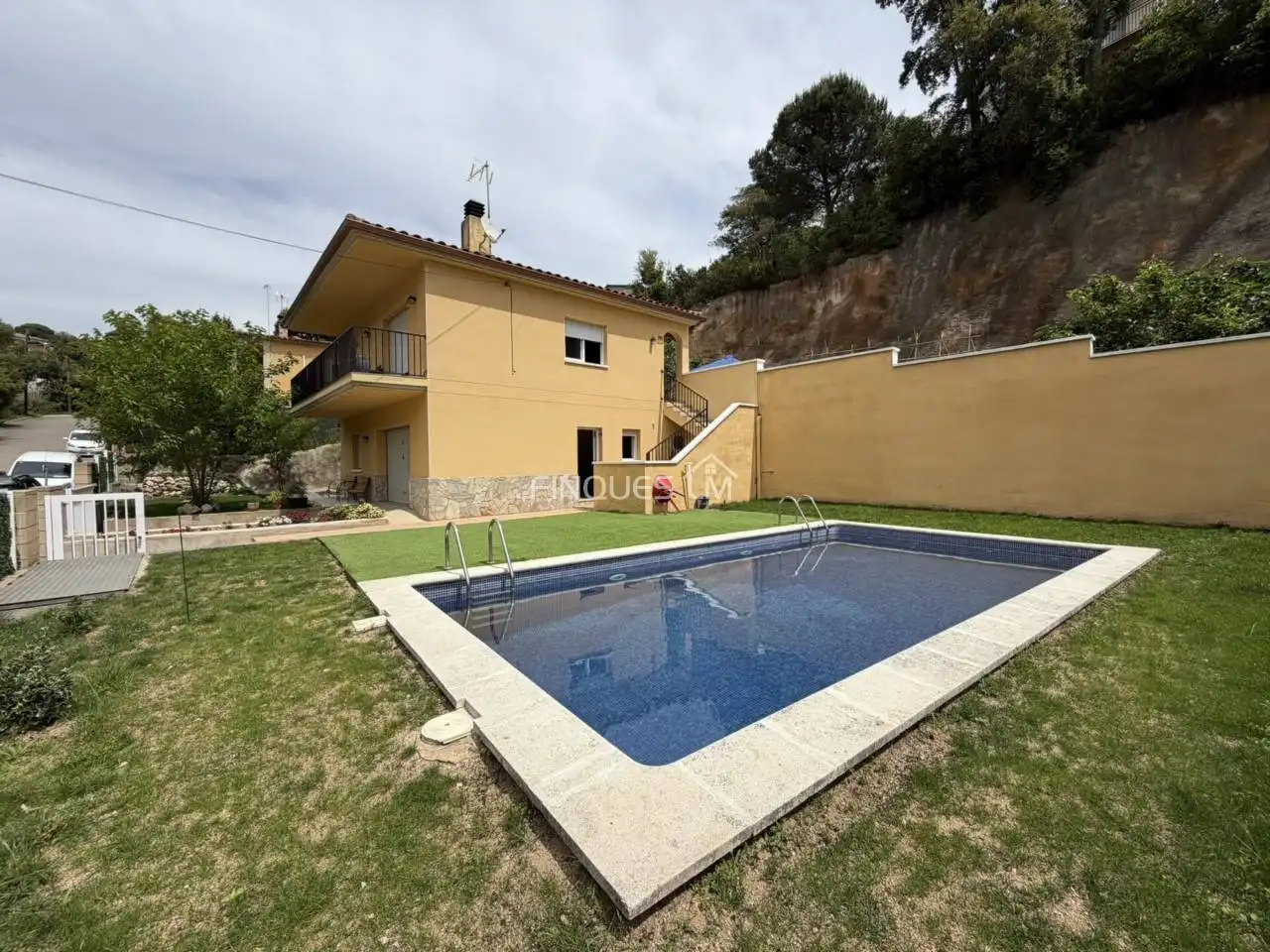 Maison avec piscine à vendre à Calle Lliri 1