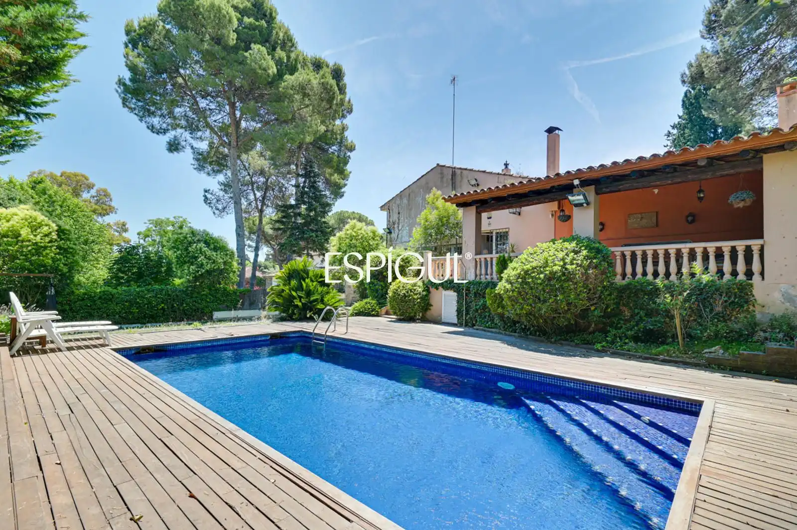 Schwimmbecken von Haus oder Chalet zum Verkauf in Cerdanyola del Vallès mit Klimaanlage, Heizung und Terrasse