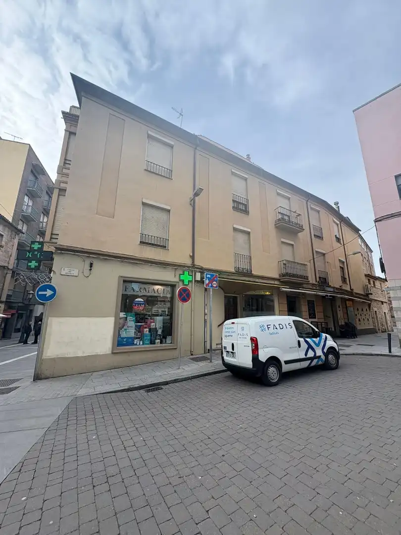 Vista exterior de Edificio en venta en Zamora Capital 