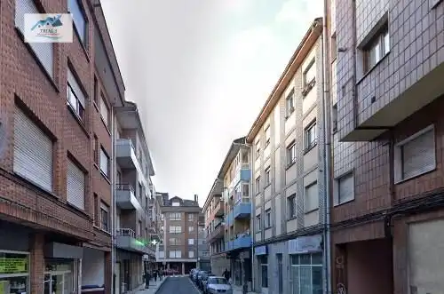 Flat with lift for sale in Calle DOCTOR FLEMING