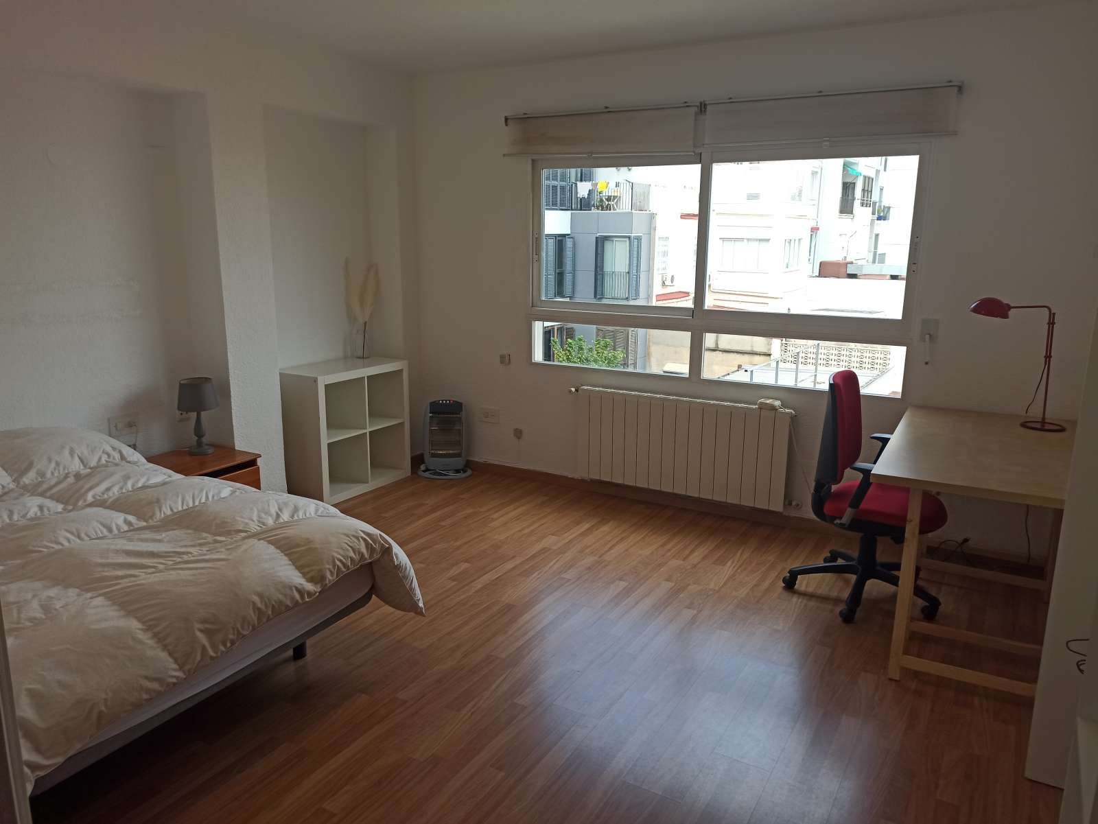 Schlafzimmer von Wohnung zur untervermieten in  Valencia Capital mit Klimaanlage, Heizung und Terrasse