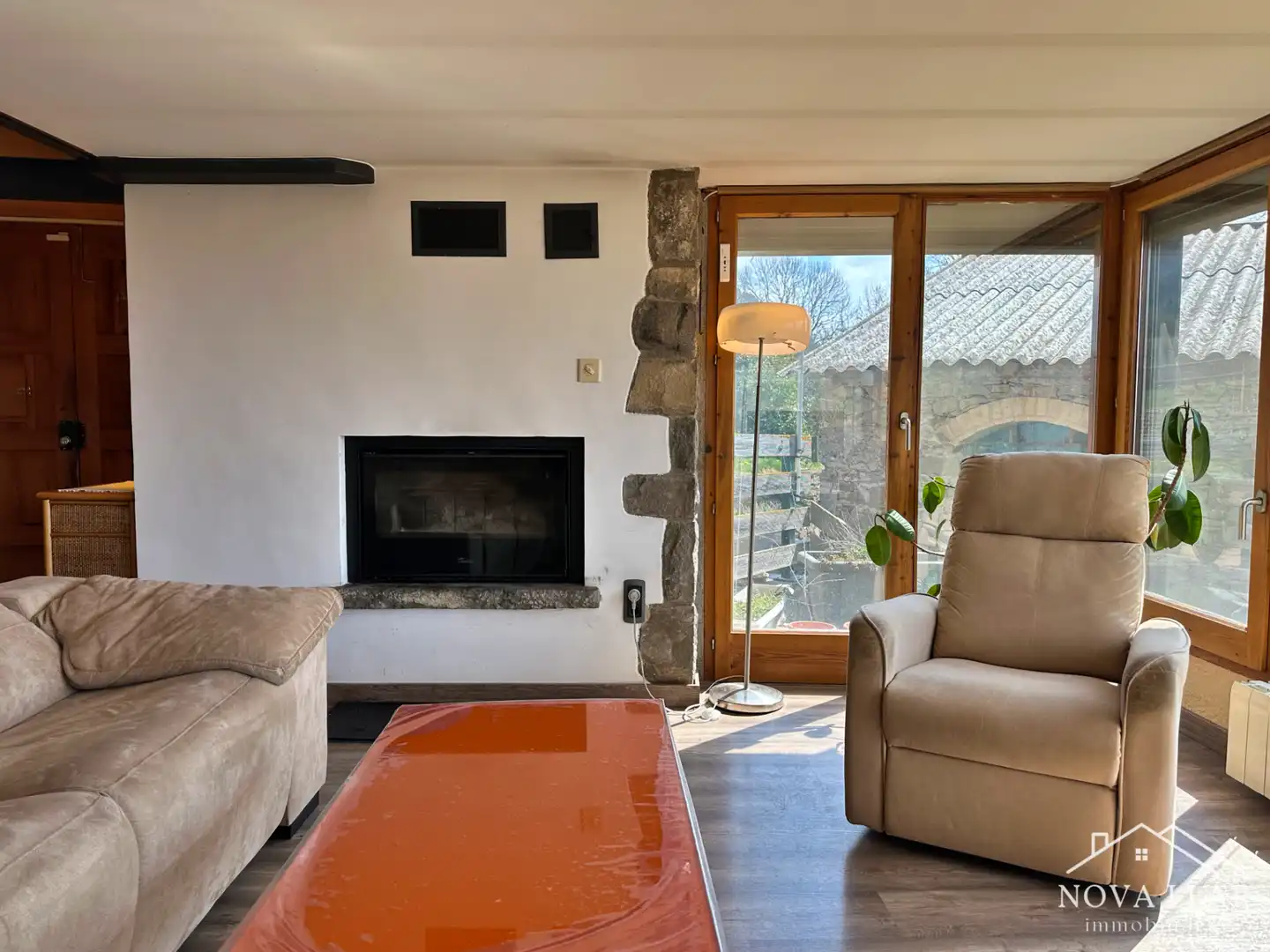Sala de estar de Finca rústica en venta en Les Llosses con Calefacción, Jardín privado y Parquet