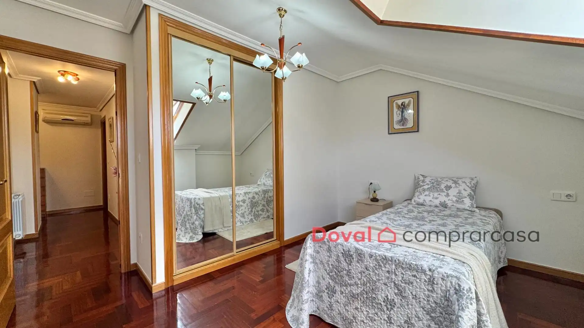 Habitación de Ático en venta en Tui con Calefacción, Parquet y Terraza