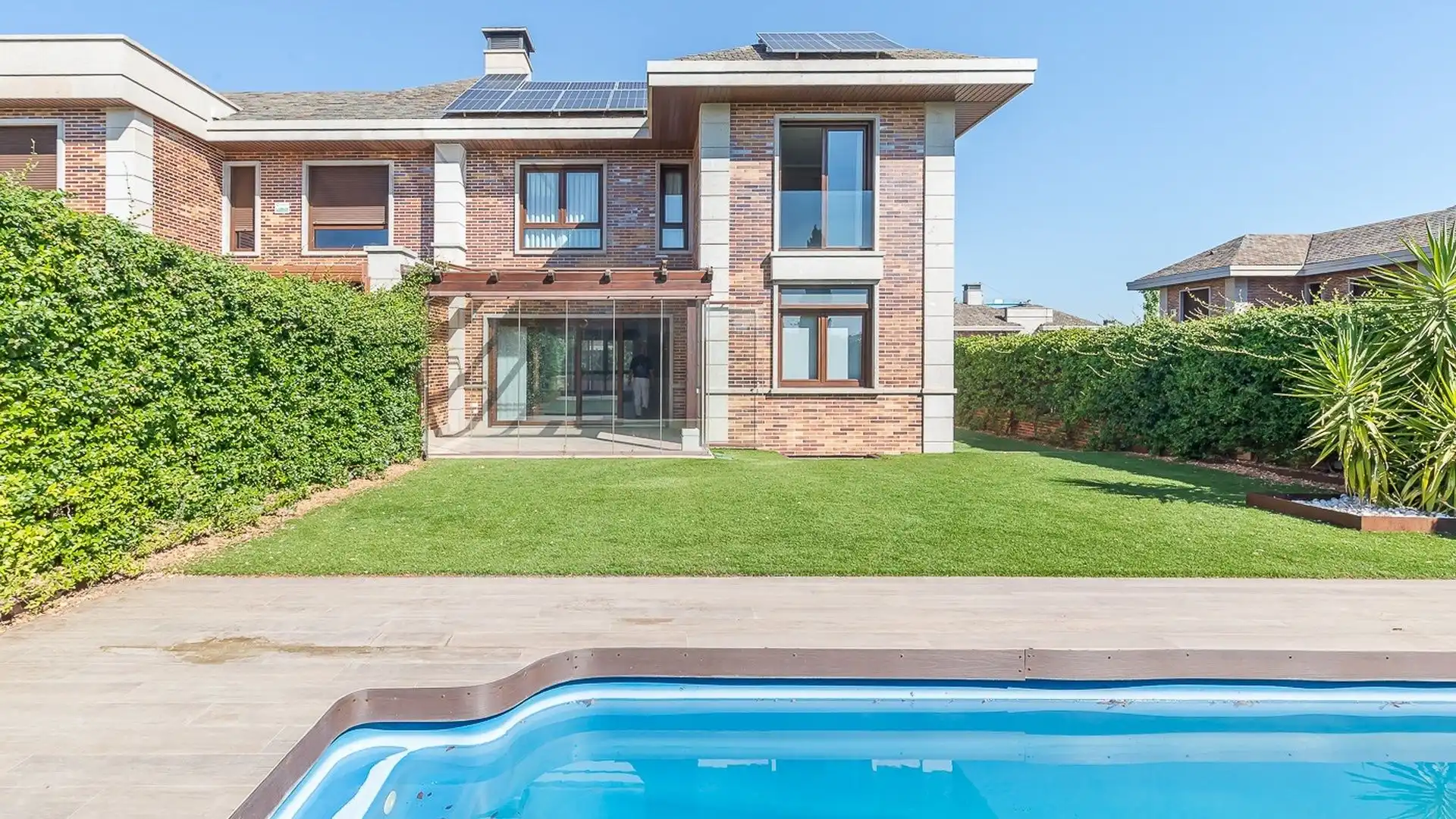 Vista exterior de Casa o chalet de alquiler en Majadahonda con Aire acondicionado, Calefacción y Terraza