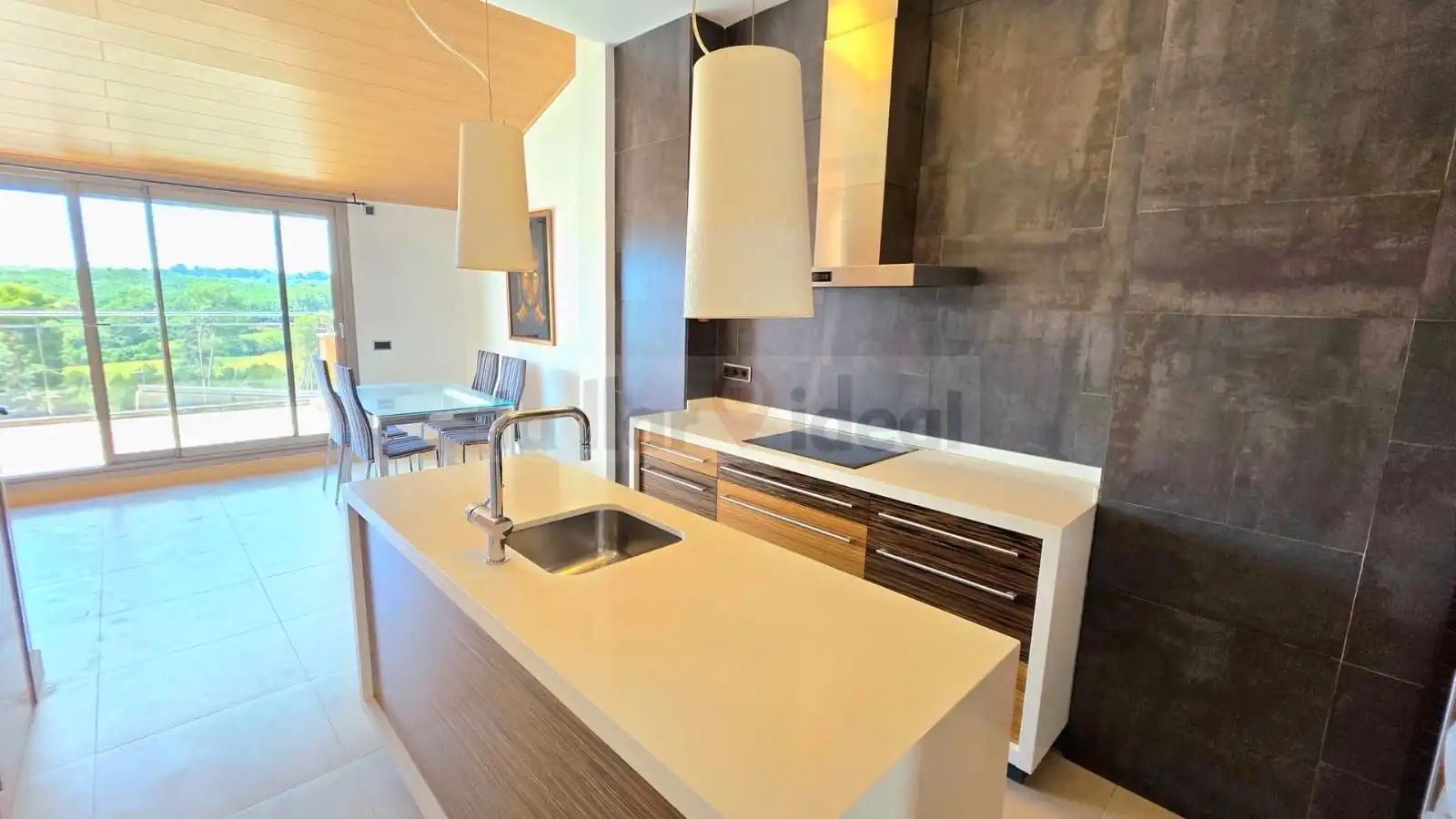 Kitchen of Flat for sale in Sant Esteve Sesrovires  with Air Conditioner, Heating and Terrace