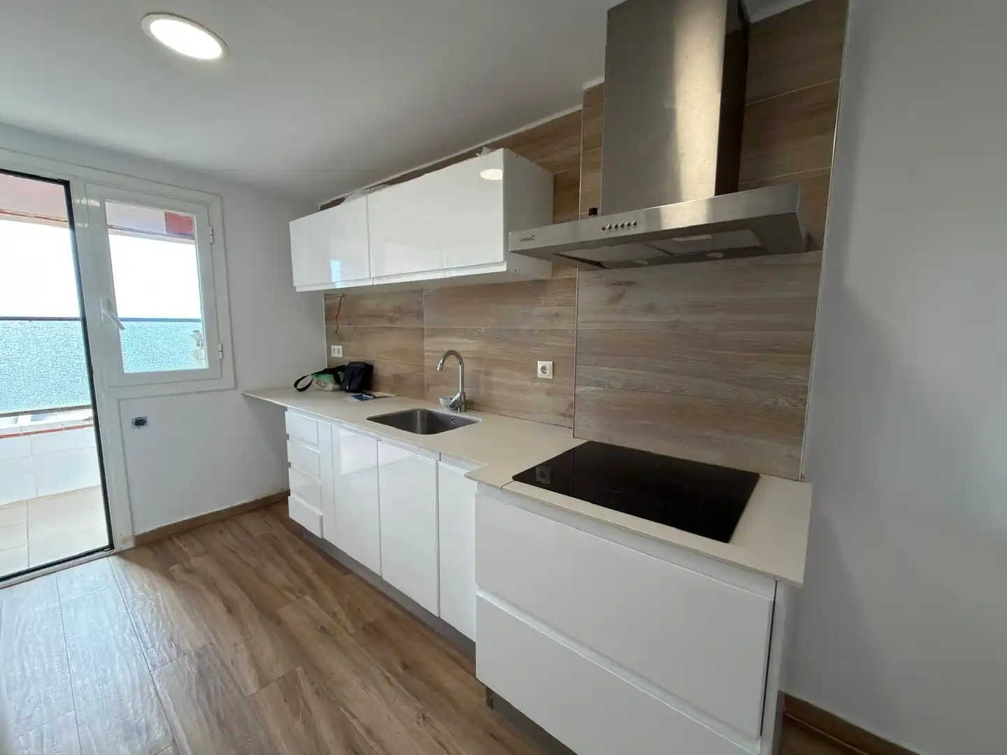 Cocina de Piso en venta en Lleida con Calefacción, Horno y Microondas