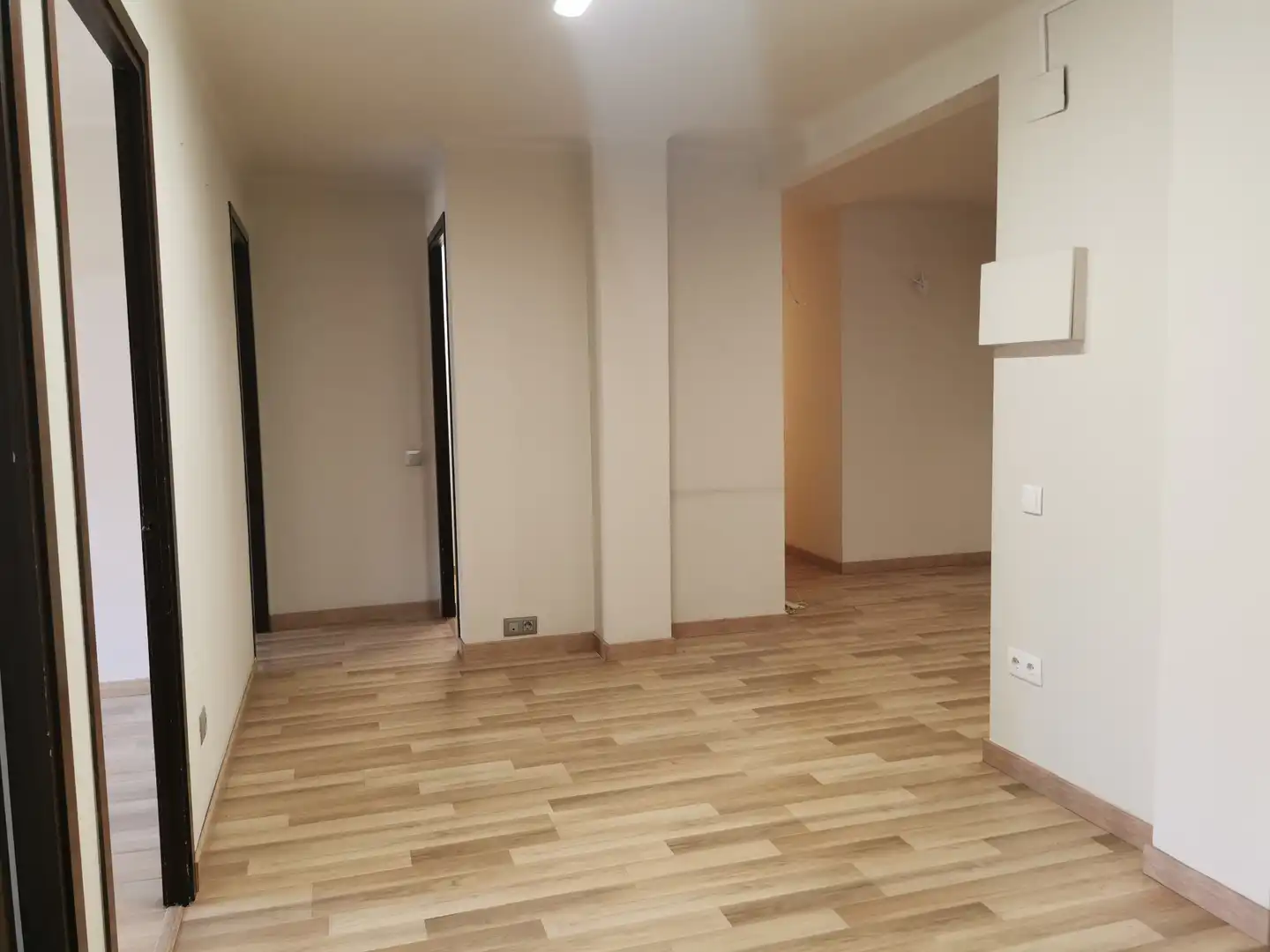 Office for sale in Manresa  with Air Conditioner