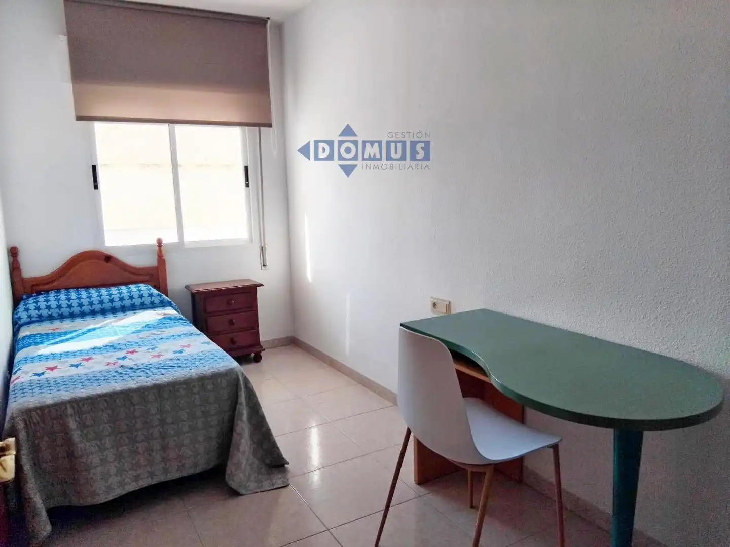Habitación de Piso de alquiler en Ronda con Aire acondicionado, Terraza y Amueblado