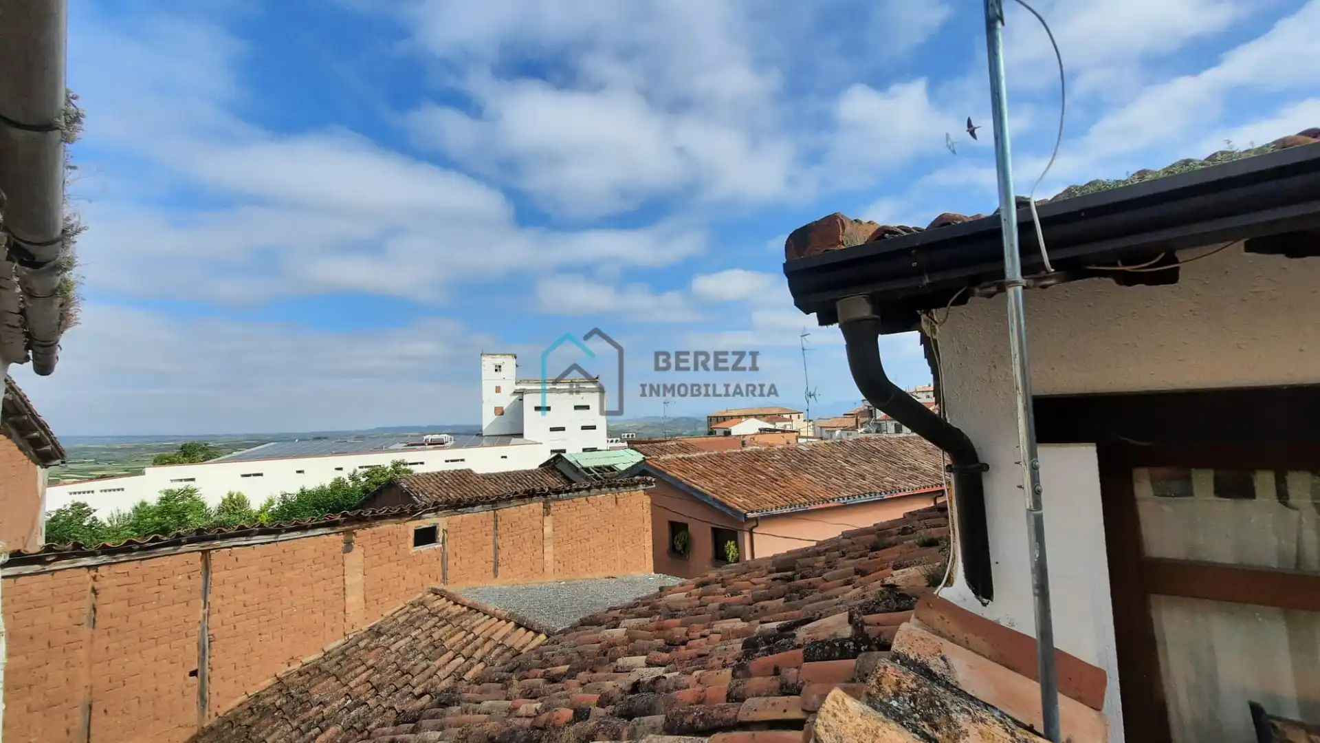Exterior view of Houses for sale in Camprovín  with Terrace, Storage room and Furnished