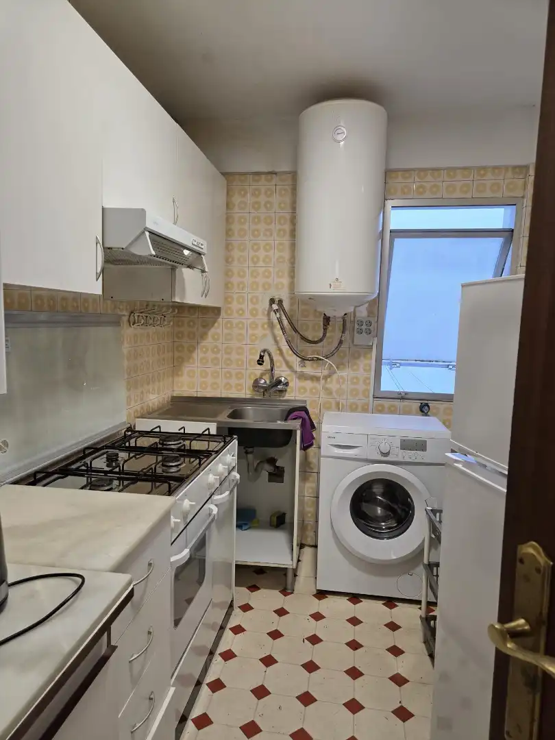Küche von Wohnung zur Miete in Santiago de Compostela  mit Möbliert