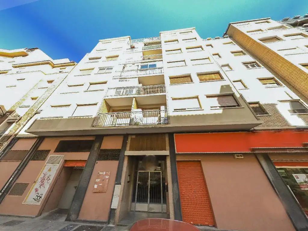 Vista exterior de Piso en venta en Zaragoza con Calefacción, Amueblado y Horno