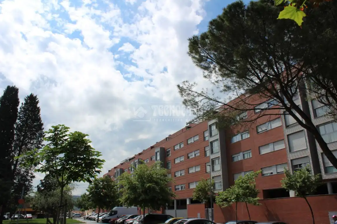 Exterior view of Flat for sale in Azuqueca de Henares  with Air Conditioner, Heating and Community pool