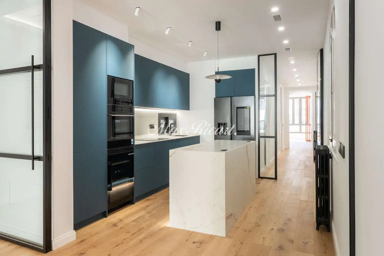 Küche von Wohnung zum Verkauf in Barcelona mit Klimaanlage, Heizung und Balkon