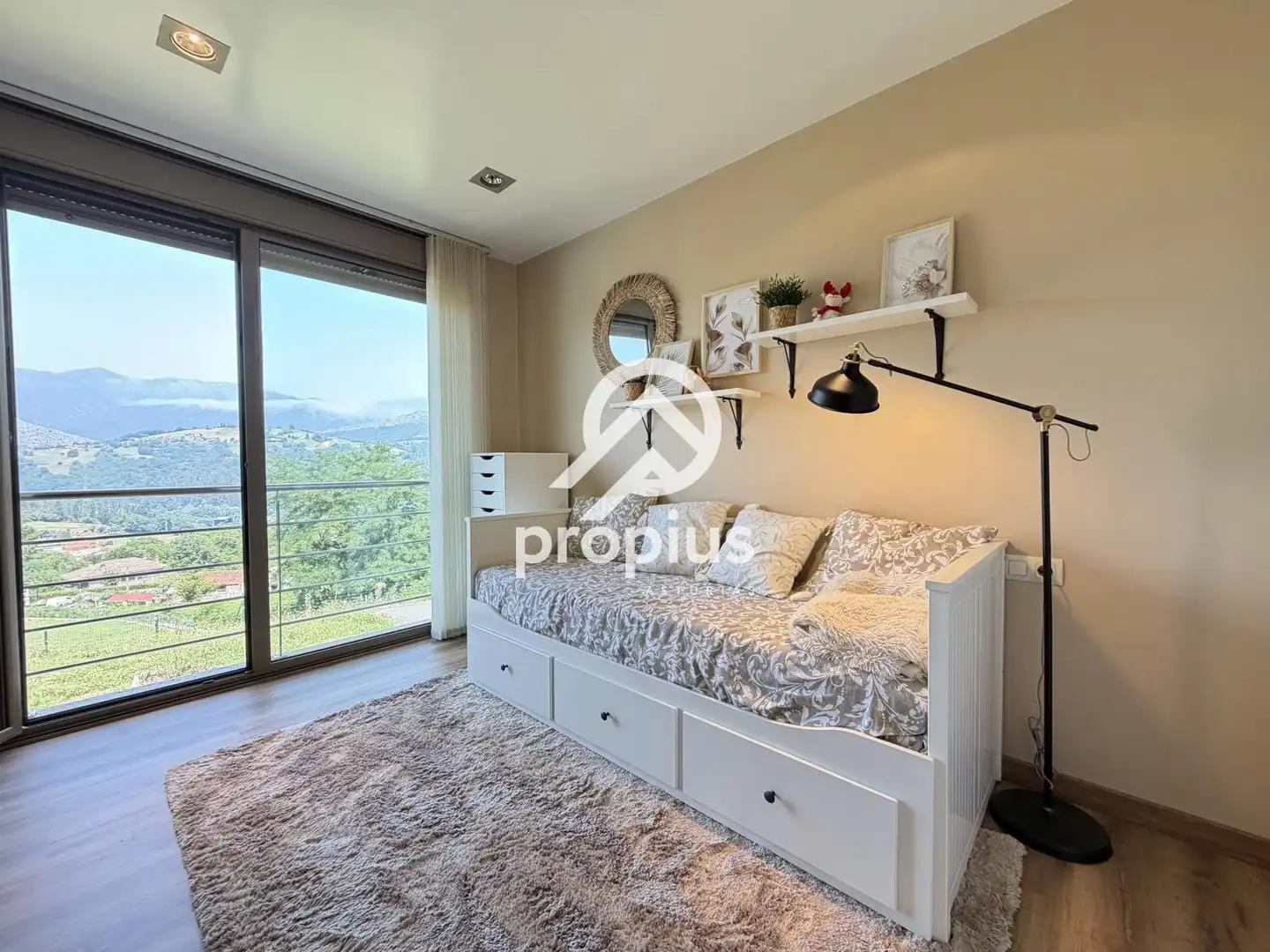 Habitación de Casa o chalet en venta en Cangas de Onís con Calefacción, Terraza y Trastero