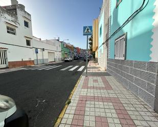 Local de lloguer a Avenida de la Democracia, Las Mesas - El Toscón