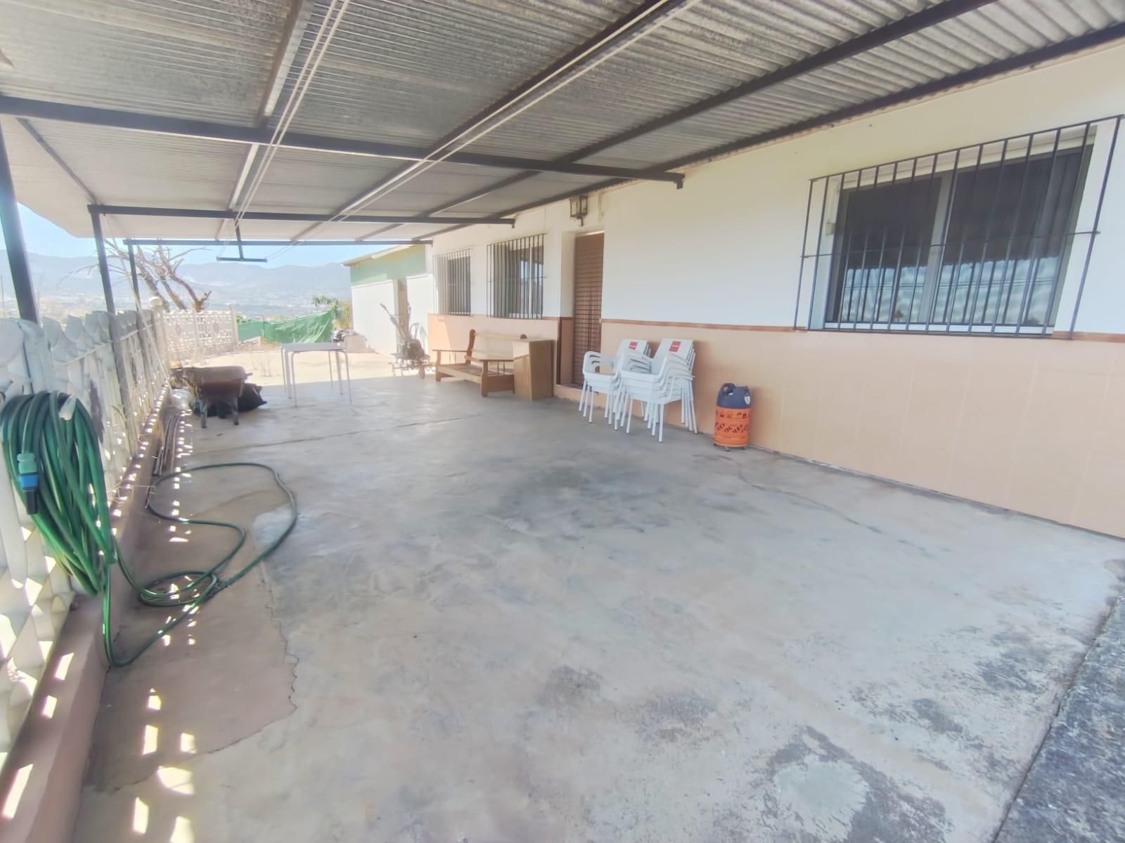 Terrassa de Casa o xalet en venda en Alhaurín de la Torre amb Aire condicionat, Jardí privat i Terrassa