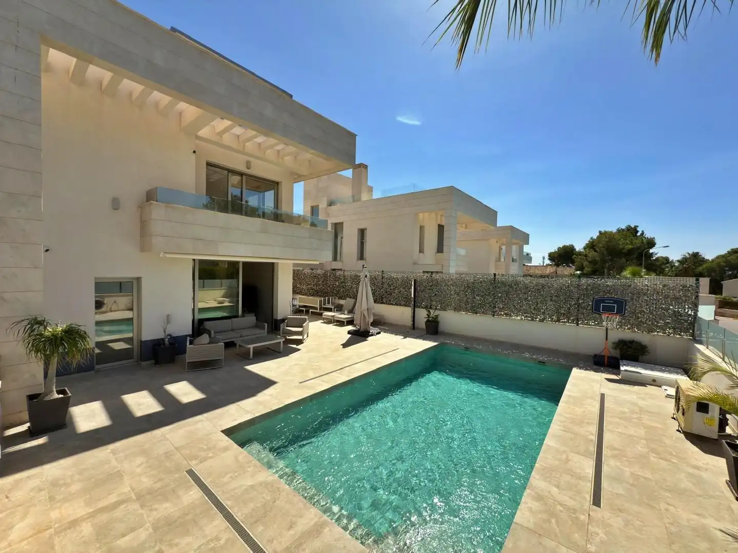 Piscina de Casa o xalet en venda en Orihuela amb Aire condicionat, Calefacció i Jardí privat