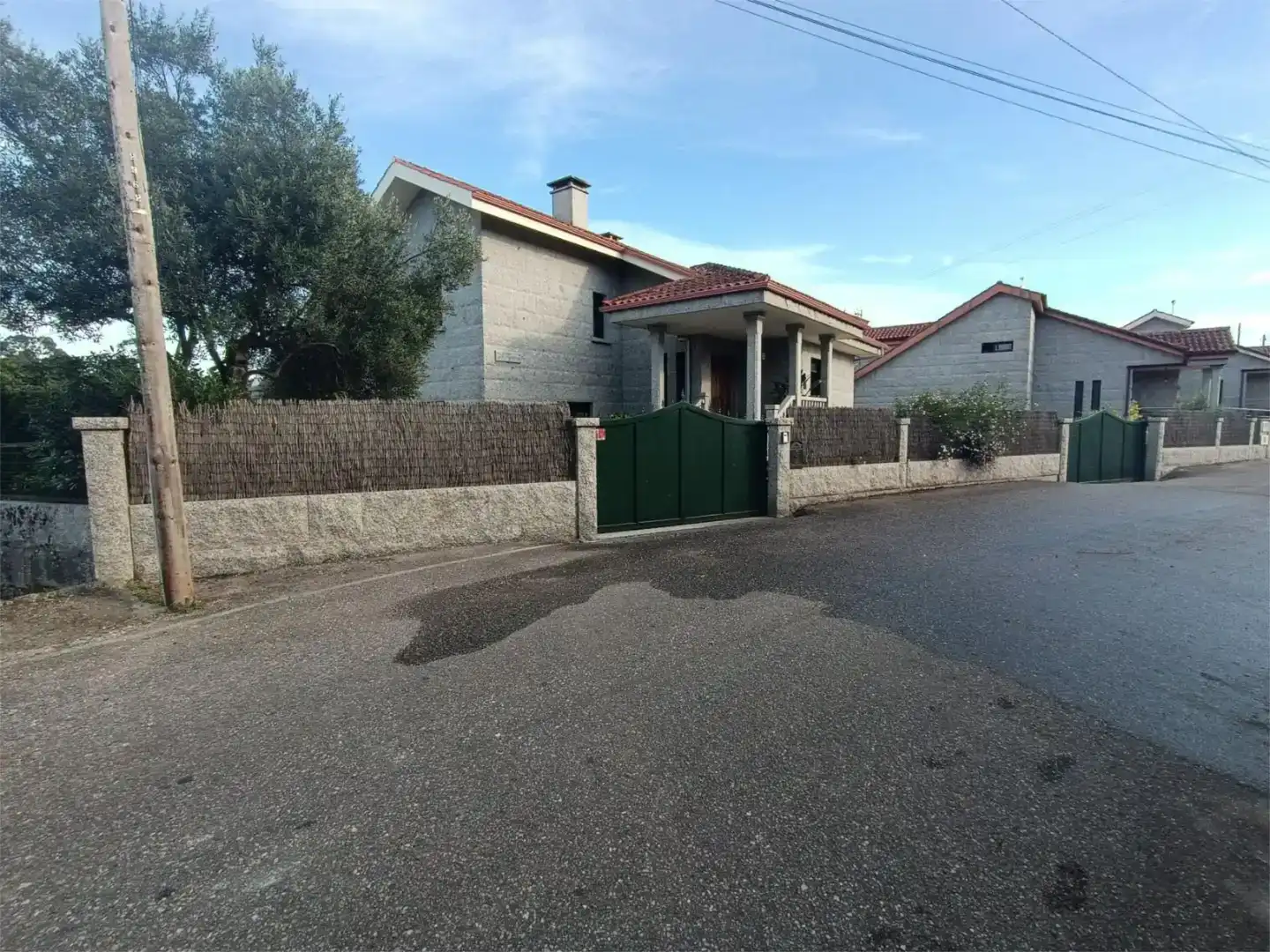 Vista exterior de Casa o xalet en venda en Tomiño amb Piscina i Balcó