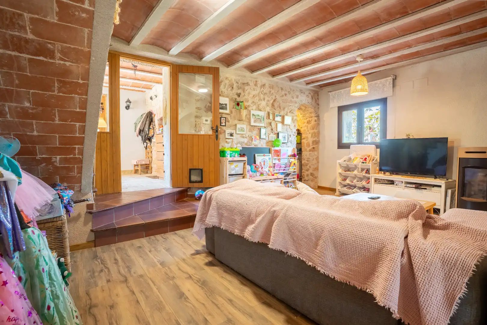 Houses for sale in Montblanc  with Air Conditioner, Heating and Private garden