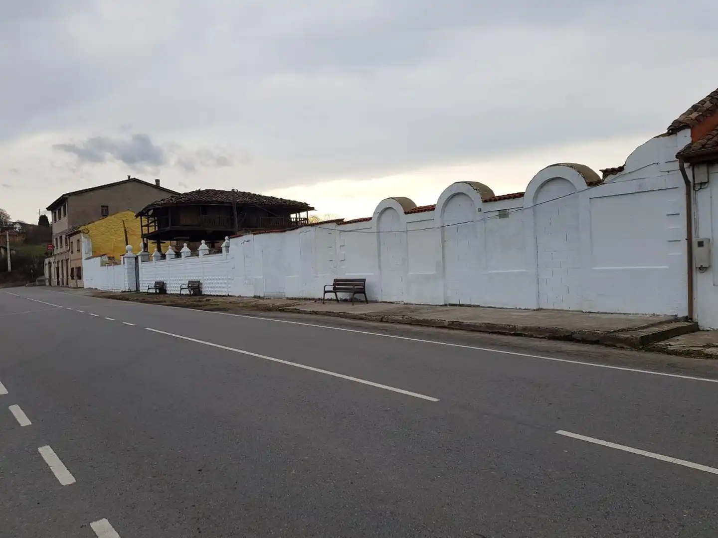 Residencial en venda a La Felguera